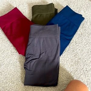 leggings (maroon, green, blue, grey)
